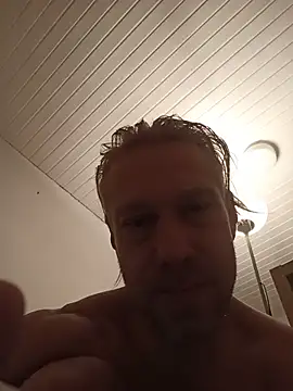 Snapshot of AthleticWomenizer2 chatting on 2, 11, 2025 AthleticWomenizer2 online show from 2, 11, 2025