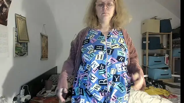 Snapshot of switchlorenx chatting on 3, 2, 2026 switchlorenx online show from 3, 2, 2026