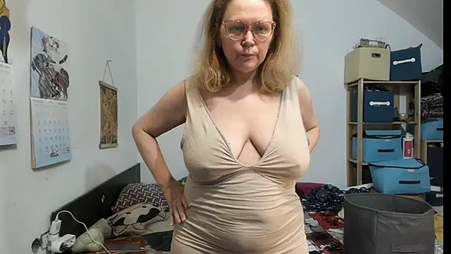 Snapshot of switchlorenx chatting on 6, 2, 2026 switchlorenx online show from 6, 2, 2026