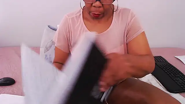 Snapshot of SuperNova40 chatting on 15, 1, 2026 SuperNova40 online show from 15, 1, 2026