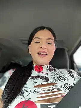 Snapshot of Carolina_Novoa chatting on 5, 11, 2025 Carolina Novoa online show from 5, 11, 2025