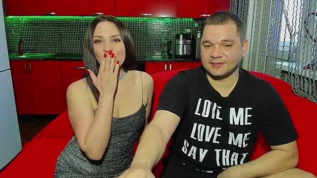 Snapshot of sladkayapara2019 chatting on 14, 4, 2026 sladkayapara2019 online show from 14, 4, 2026