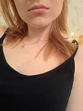 YogisticJuli666 online show from 20, 11, 2025