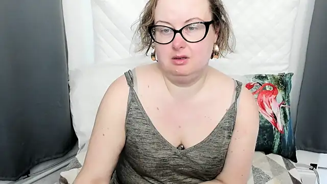 Snapshot of dirtyBonnie chatting on 21, 5, 2026 dirtyBonnie online show from 21, 5, 2026