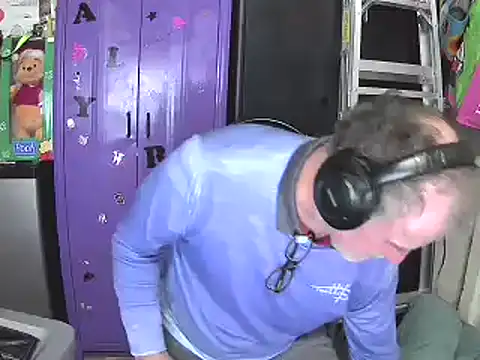 Snapshot of Sweet_Sexy1963 chatting on 28, 12, 2024 Sweet Sexy1963 online show from 28, 12, 2024