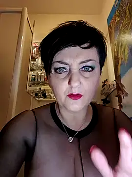 lucillabollente online show from 20, 2, 2025