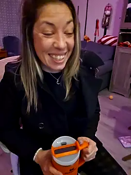 Snapshot of _NinaLuvSins_ chatting on 23, 11, 2025 NinaLuvSins online show from 23, 11, 2025