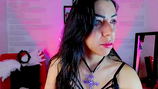 Snapshot of sky_girl1 chatting on 6, 11, 2025 sky girl1 online show from 6, 11, 2025