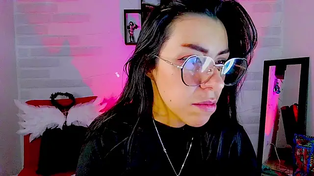 Snapshot of sky_girl1 chatting on 10, 11, 2025 sky girl1 online show from 10, 11, 2025