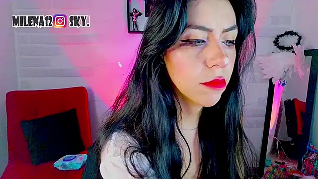 Snapshot of sky_girl1 chatting on 25, 11, 2025 sky girl1 online show from 25, 11, 2025