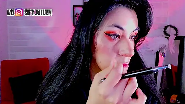 Snapshot of sky_girl1 chatting on 30, 11, 2025 sky girl1 online show from 30, 11, 2025