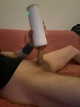 Snapshot of LionBoy1976 chatting on 4, 10, 2025 LionBoy1976 online show from 4, 10, 2025