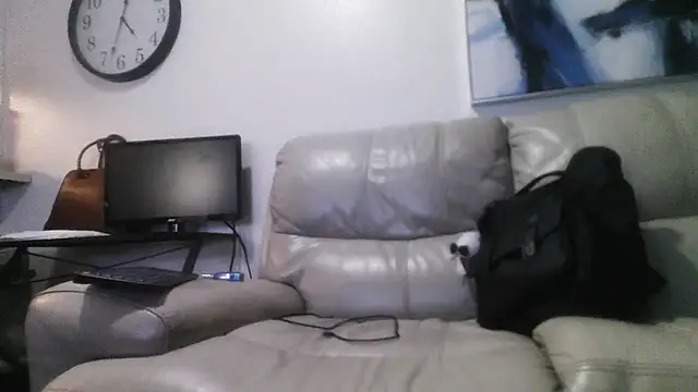 Snapshot of DRHUNGRX chatting on 10, 4, 2026 DRHUNGRX online show from 10, 4, 2026