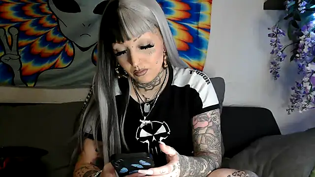 RoxxyInk online show from 13, 1, 2025