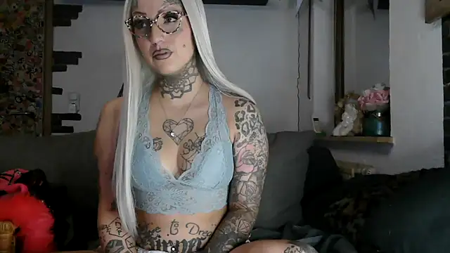 Snapshot of RoxxyInk chatting on 12, 2, 2026 RoxxyInk online show from 12, 2, 2026