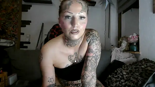 Snapshot of RoxxyInk chatting on 22, 2, 2026 RoxxyInk online show from 22, 2, 2026