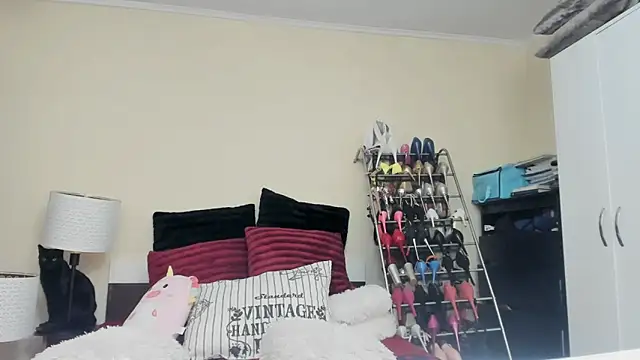 juliahayessxx online show from 10, 2, 2025