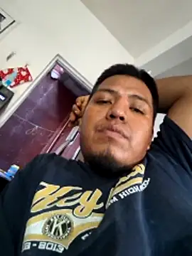 Snapshot of juliopantoja chatting on 1, 5, 2026 juliopantoja online show from 1, 5, 2026