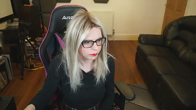 Snapshot of KelseyCobalt chatting on 14, 12, 2024 KelseyCobalt online show from 14, 12, 2024