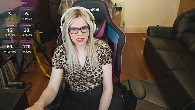 Snapshot of KelseyCobalt chatting on 27, 9, 2025 KelseyCobalt online show from 27, 9, 2025
