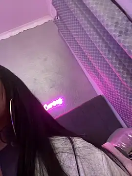 Snapshot of _MelinaCurves_ chatting on 18, 11, 2025 MelinaCurves online show from 18, 11, 2025