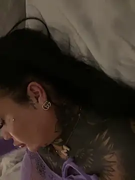 Snapshot of _MelinaCurves_ chatting on 6, 1, 2026 MelinaCurves online show from 6, 1, 2026