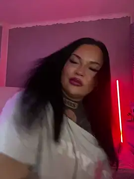  MelinaCurves  online show from 17, 5, 2026