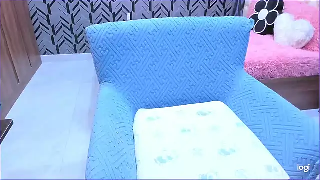 Snapshot of Toyota_Motor_Corporation chatting on 20, 11, 2025 Toyota Motor Corporation online show from 20, 11, 2025