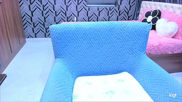 Snapshot of Toyota_Motor_Corporation chatting on 30, 11, 2025 Toyota Motor Corporation online show from 30, 11, 2025