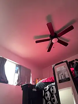 Snapshot of Slumlords chatting on 18, 3, 2026 Slumlords online show from 18, 3, 2026