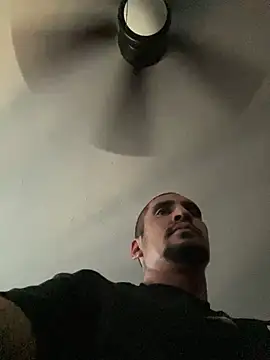 Snapshot of Slumlords chatting on 25, 3, 2026 Slumlords online show from 25, 3, 2026