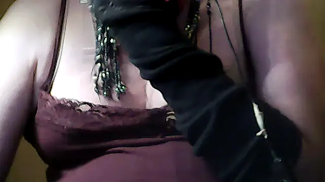 sissy sarah69 online show from 23, 11, 2025