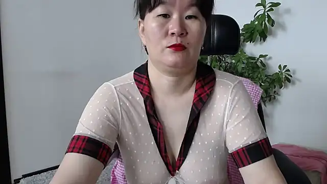 Akira xx online show from 22, 9, 2025