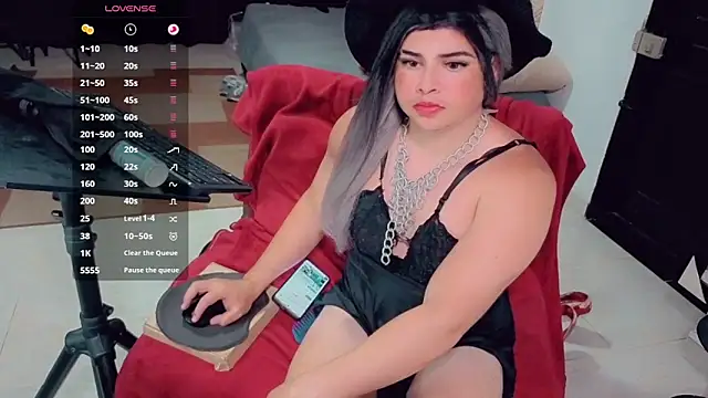 Snapshot of camyl93 chatting on 21, 4, 2026 camyl93 online show from 21, 4, 2026