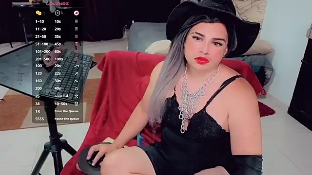 Snapshot of camyl93 chatting on 25, 4, 2026 camyl93 online show from 25, 4, 2026