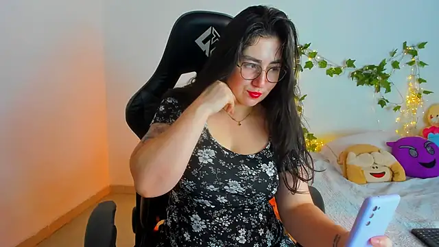 Susan Foxx online show from 14, 4, 2026