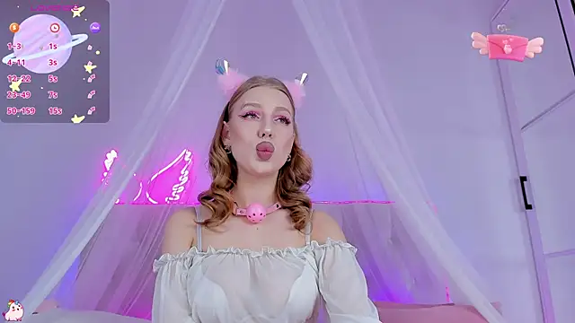 Snapshot of YourWildDestiny chatting on 14, 11, 2025 YourWildDestiny online show from 14, 11, 2025