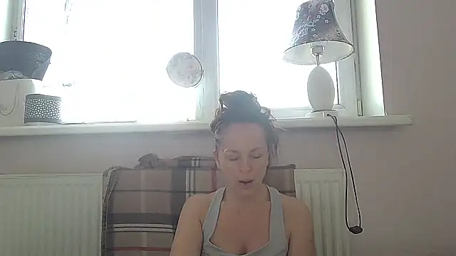 Snapshot of LindaStarS chatting on 15, 3, 2026 LindaStarS online show from 15, 3, 2026