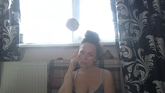 Snapshot of LindaStarS chatting on 17, 3, 2026 LindaStarS online show from 17, 3, 2026