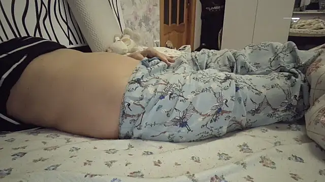 Snapshot of LindaStarS chatting on 15, 4, 2026 LindaStarS online show from 15, 4, 2026