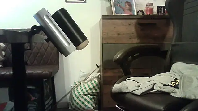 Snapshot of ShyGuyWannaTry chatting on 11, 10, 2025 ShyGuyWannaTry online show from 11, 10, 2025