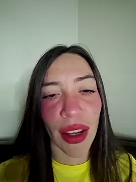 Snapshot of loveuu-bae chatting on 1, 4, 2026 loveuu-bae online show from 1, 4, 2026