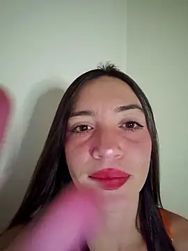 Snapshot of loveuu-bae chatting on 17, 4, 2026 loveuu-bae online show from 17, 4, 2026