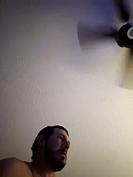 Snapshot of UncutHammer69 chatting on 20, 12, 2025 UncutHammer69 online show from 20, 12, 2025