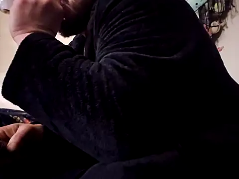 Snapshot of UncutHammer69 chatting on 10, 1, 2026 UncutHammer69 online show from 10, 1, 2026