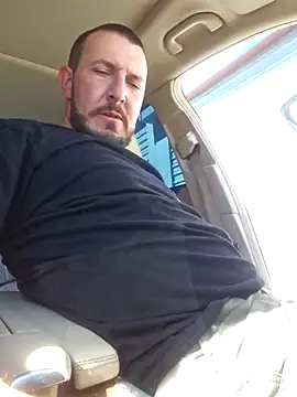 Snapshot of UncutHammer69 chatting on 1, 3, 2026 UncutHammer69 online show from 1, 3, 2026