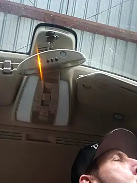 Snapshot of UncutHammer69 chatting on 24, 3, 2026 UncutHammer69 online show from 24, 3, 2026