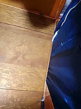 Snapshot of UncutHammer69 chatting on 13, 4, 2026 UncutHammer69 online show from 13, 4, 2026