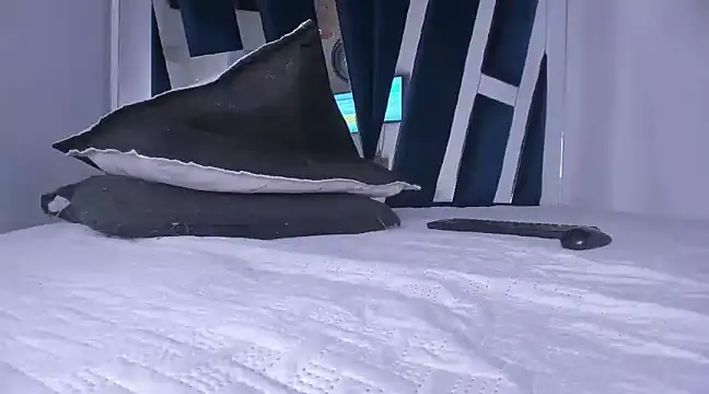 moonsweet1 online show from 10, 3, 2025