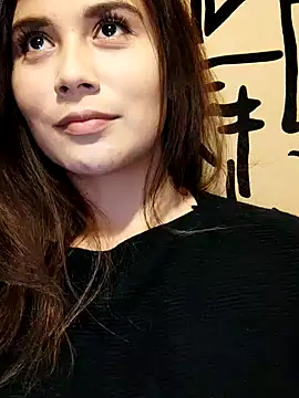 kinky milaxh online show from 9, 1, 2025